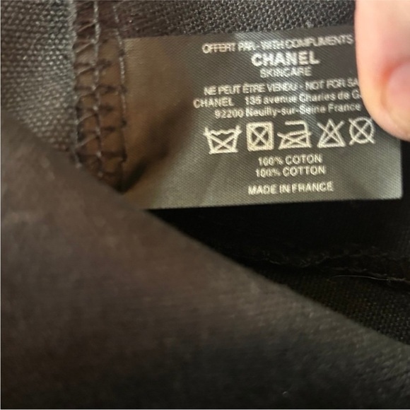 Chanel Black Tote Bag GWP VIP - Picture 3 of 4